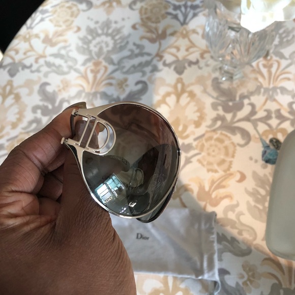 Authentic Dior Sunglasses with Card Case & Pouch - Picture 6 of 7